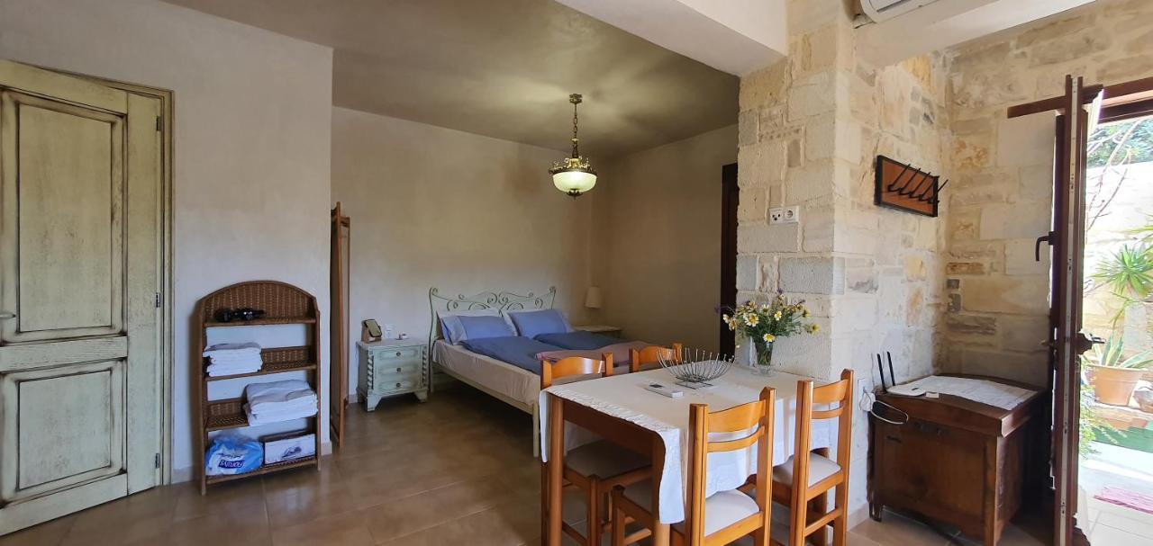 Apartamento Aelia Kamilari Exterior foto