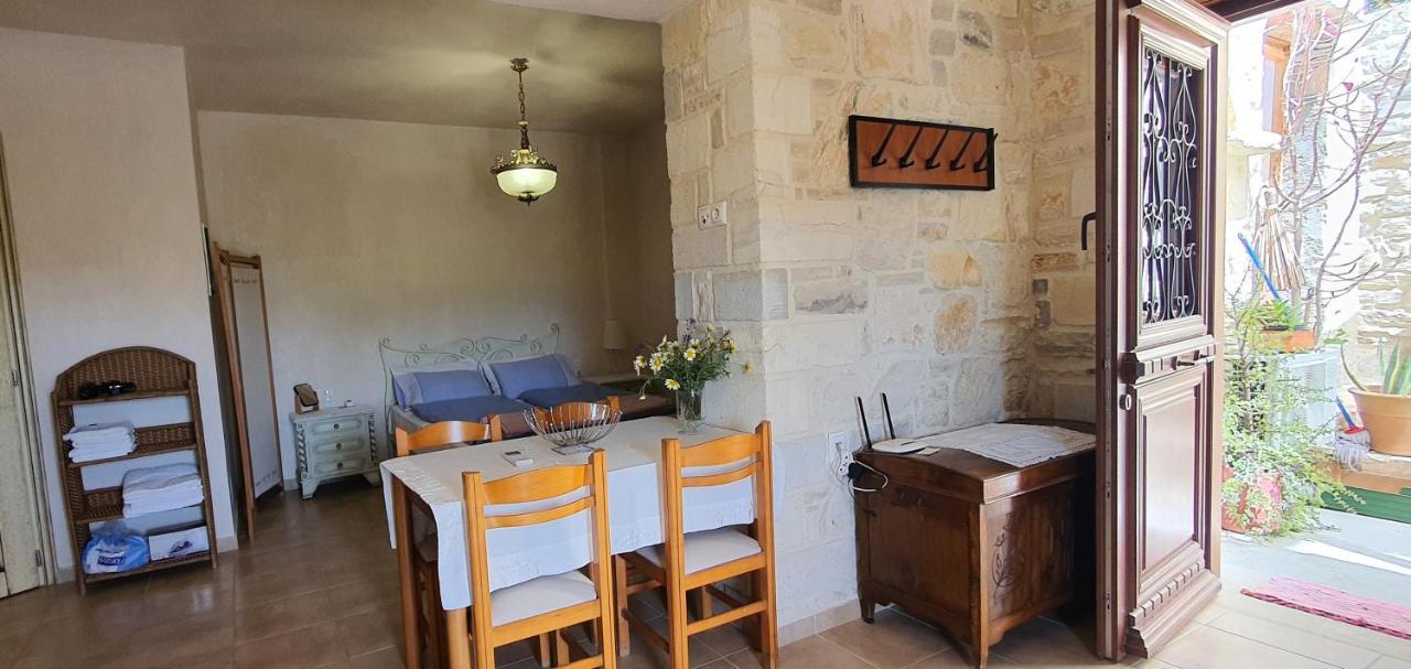 Apartamento Aelia Kamilari Exterior foto